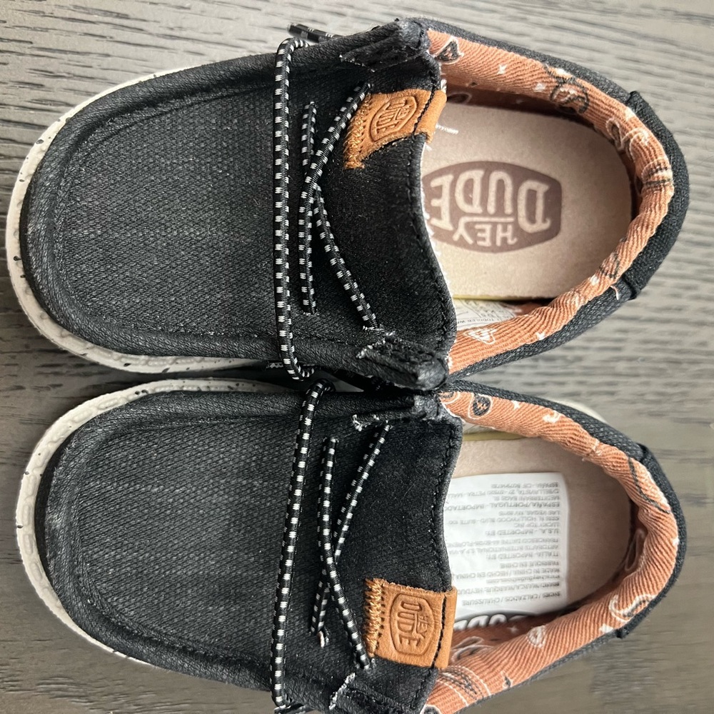 Toddler Hey Dudes. Never worn. Excellent condition.